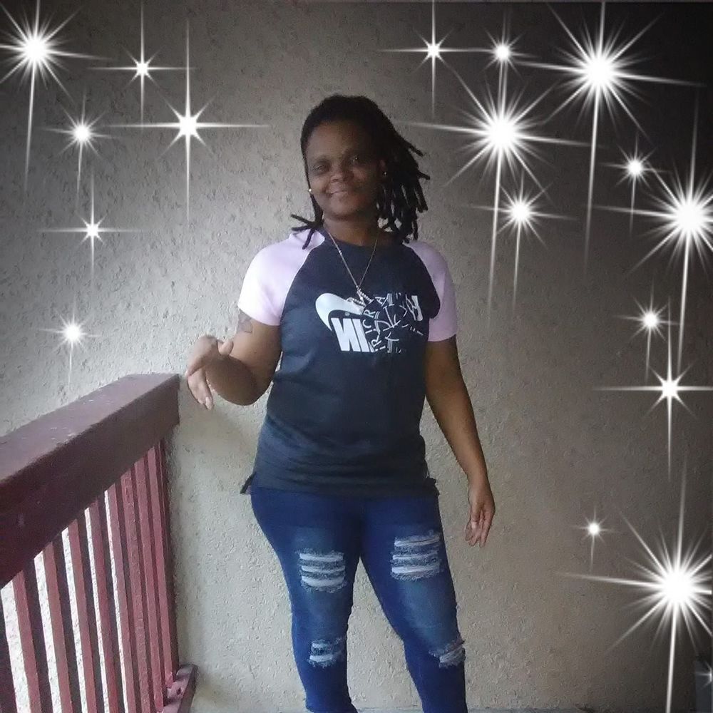 Meet your Posher, Sharketta